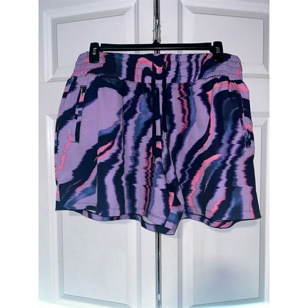 Tek Gear Women's Plus 2XL Abstract Midrise Shorts Zip Pocket